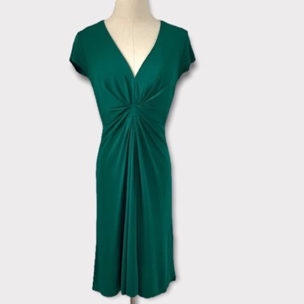 Kate Middleton inspired dress from Banana Republic x Issa London Collection